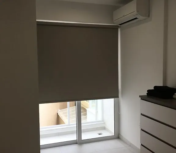 Sea View Penthouse Bay 아파트 멜리에하