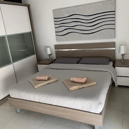 Sea View Penthouse Bay Apartament *