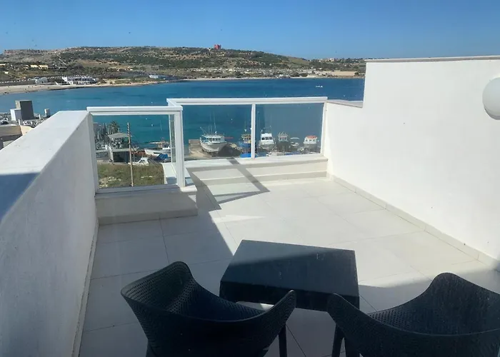 Sea View Penthouse Bay Apartament